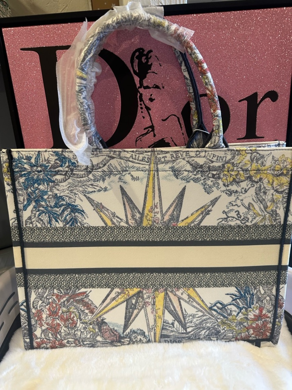Large Embroidered Book Tote - Multicolor - Picture 2 of 4